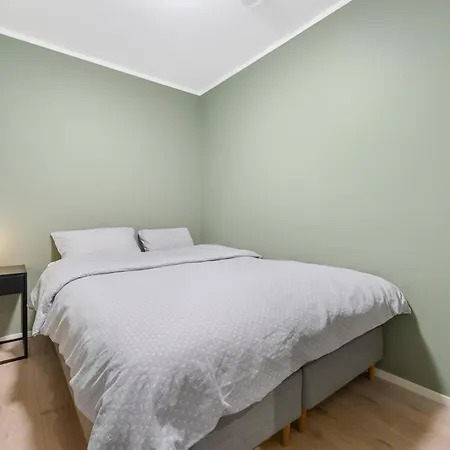 Aurora - Mountain View Apartment *